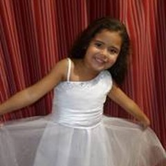 Karol Moraes 4