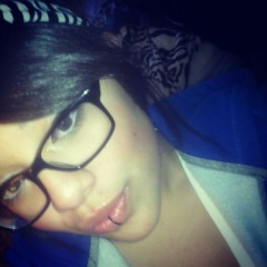 • Livvi ♦ Luvvs •