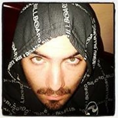 Víctor Hernández 329