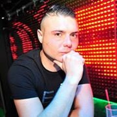 Sunny Kassidy Clubbing