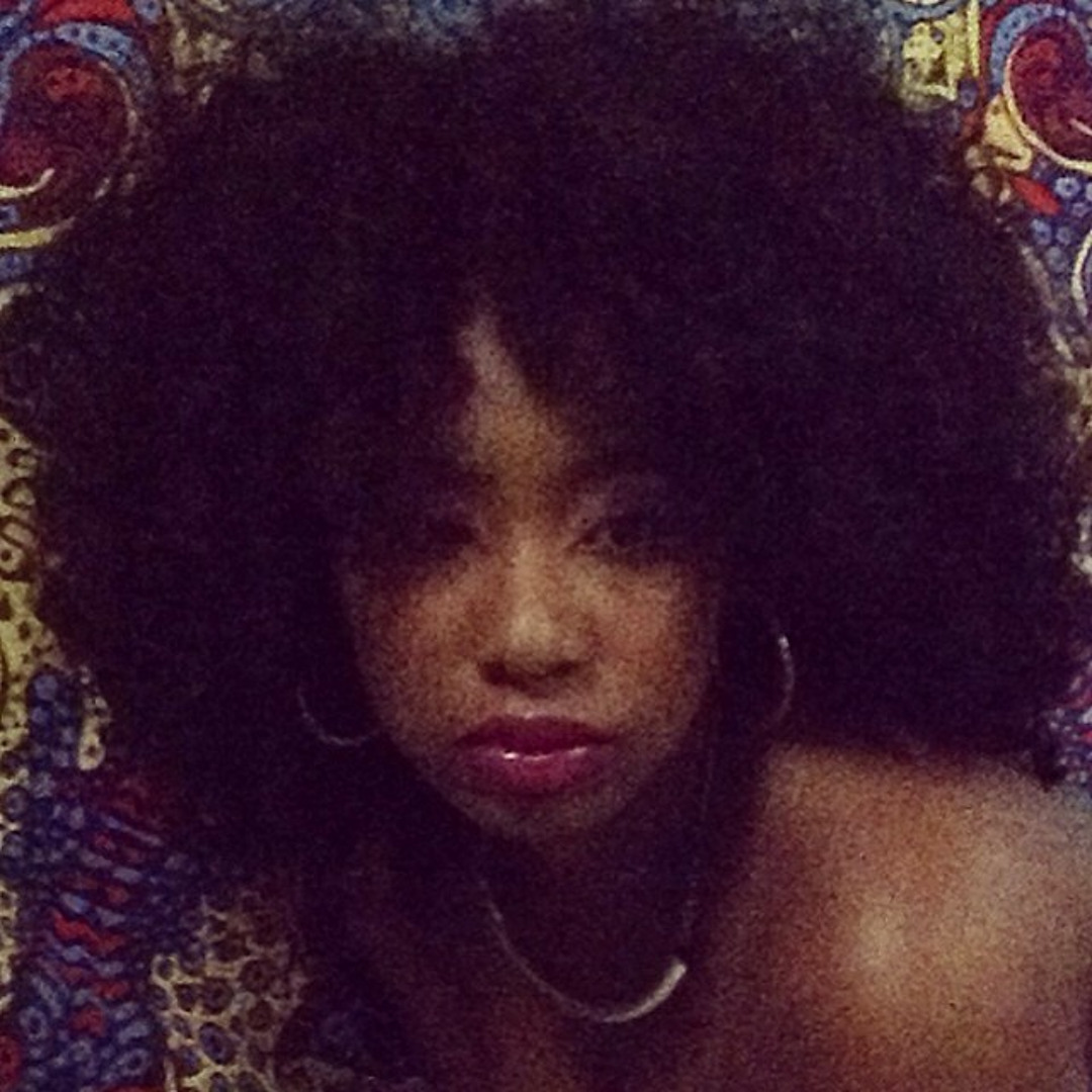 Antoinette - She Operates Around Remix ③ Stream rochelleantoinette music | Listen to songs, albums