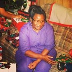 Tierra Hollie Escalera