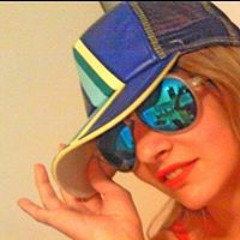 Laura Laura 24