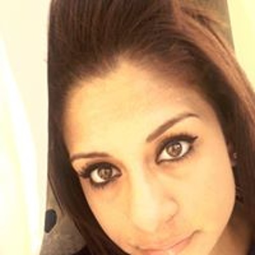 Elizabeth Flores 20’s avatar