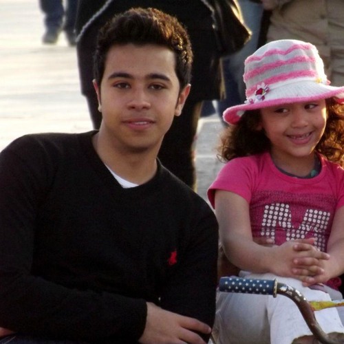 ما حيلة القلب ان كان حزنه قدرا