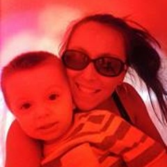 Nicole AskAboutme Lee