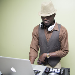 DJ Xavier21