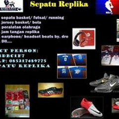 Sepatu Replika