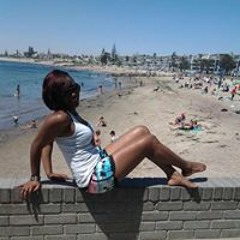 Petrina Ablonia Keramen