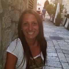 Eniko Kovacs 8