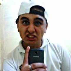 Vicho Estay Castañeda