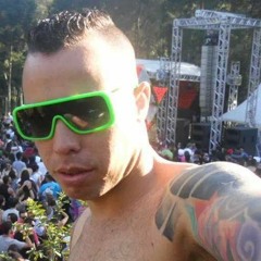 Alien Amauri Raver