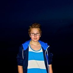 Adam Jonsson 8