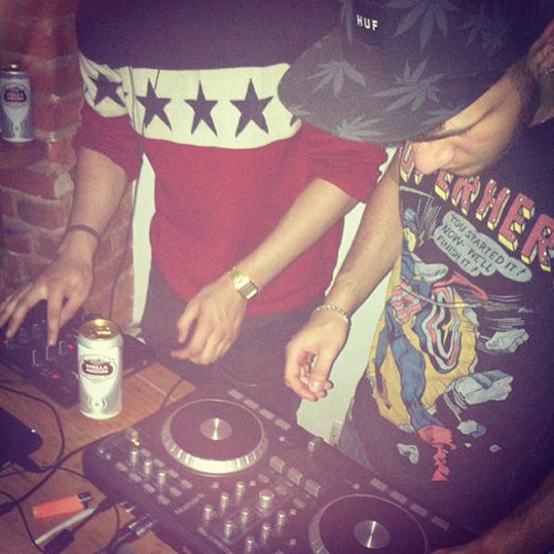 P A N A R A M I C S  -  0 0  1