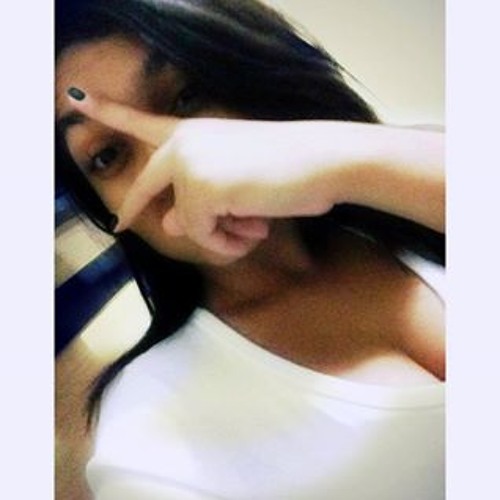 Julia Gomes 42’s avatar