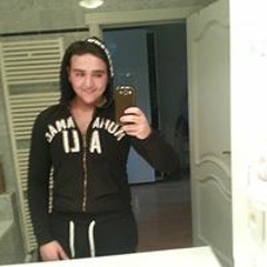 MrFonzerello Bobkari