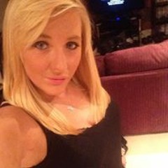 Brigitte Emily Barker ッ