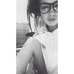 Georgiaa Holmess