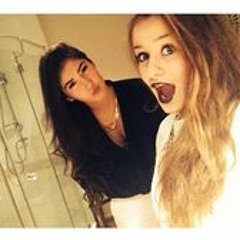chloetompkins_