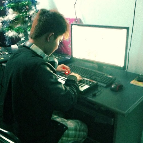 Stream Huy 2C music | Listen to songs, albums, playlists for free on ...