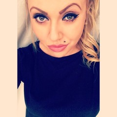 Evy Evelyn
