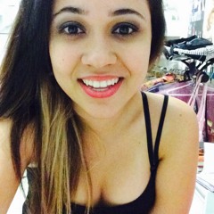 Anna Carolyna Araujo 1