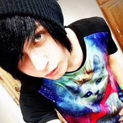 lucas button 1