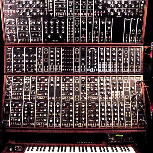 Akt One - Synth Muzik