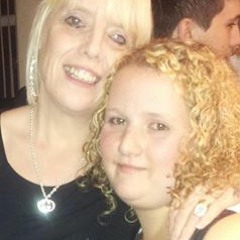 Vicki Smith 28