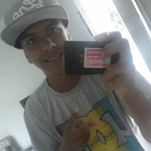 Adriano Souza 71’s avatar