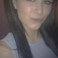 Stephanie J Robinson