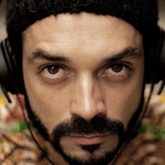 Jimmy renda-se - Tom Zé (revamped by NASCA)