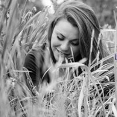 Amanda Dexter Schuster