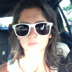 missnicoleholtz
