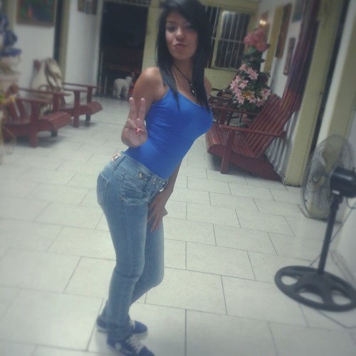 Stream Yorlianny Rios music | Listen to songs, albums, playlists for