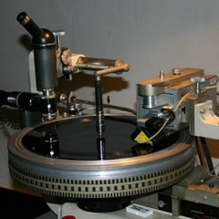 4] HEATHMANS DUBPLATE - RAM TRILOGY SKITTLES B:W RAM TRILOGY - SCREAMER