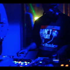 DJ JUNIOR VAKO