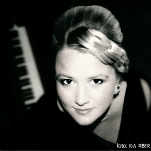 Webern: Variations for piano, op. 27 (concert recording)