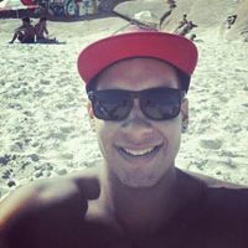 Daniel Queiroz 33’s avatar