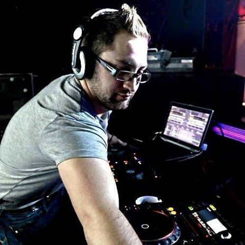 Stream Dj Hammer music Listen to songs, albums, playlists for free on