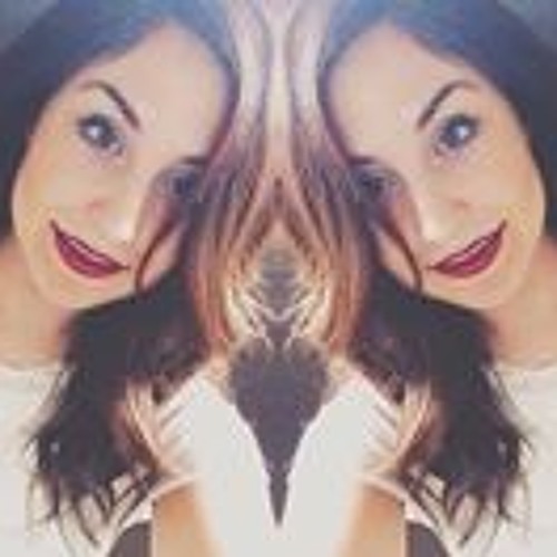 Julia Lauren 3’s avatar