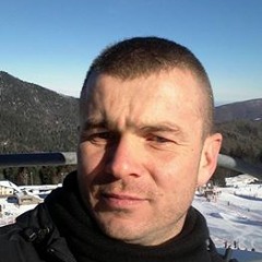 Nik Kos