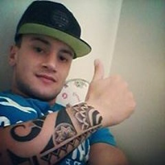Jonathan Ricardo 6