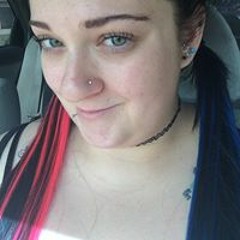 Frankie Roo Cosmetologist