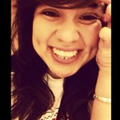 Yesenia Castellanos 3