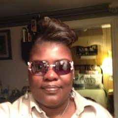 Essie Shesagoldmine Jones