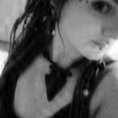 Chloe Free-Clochette