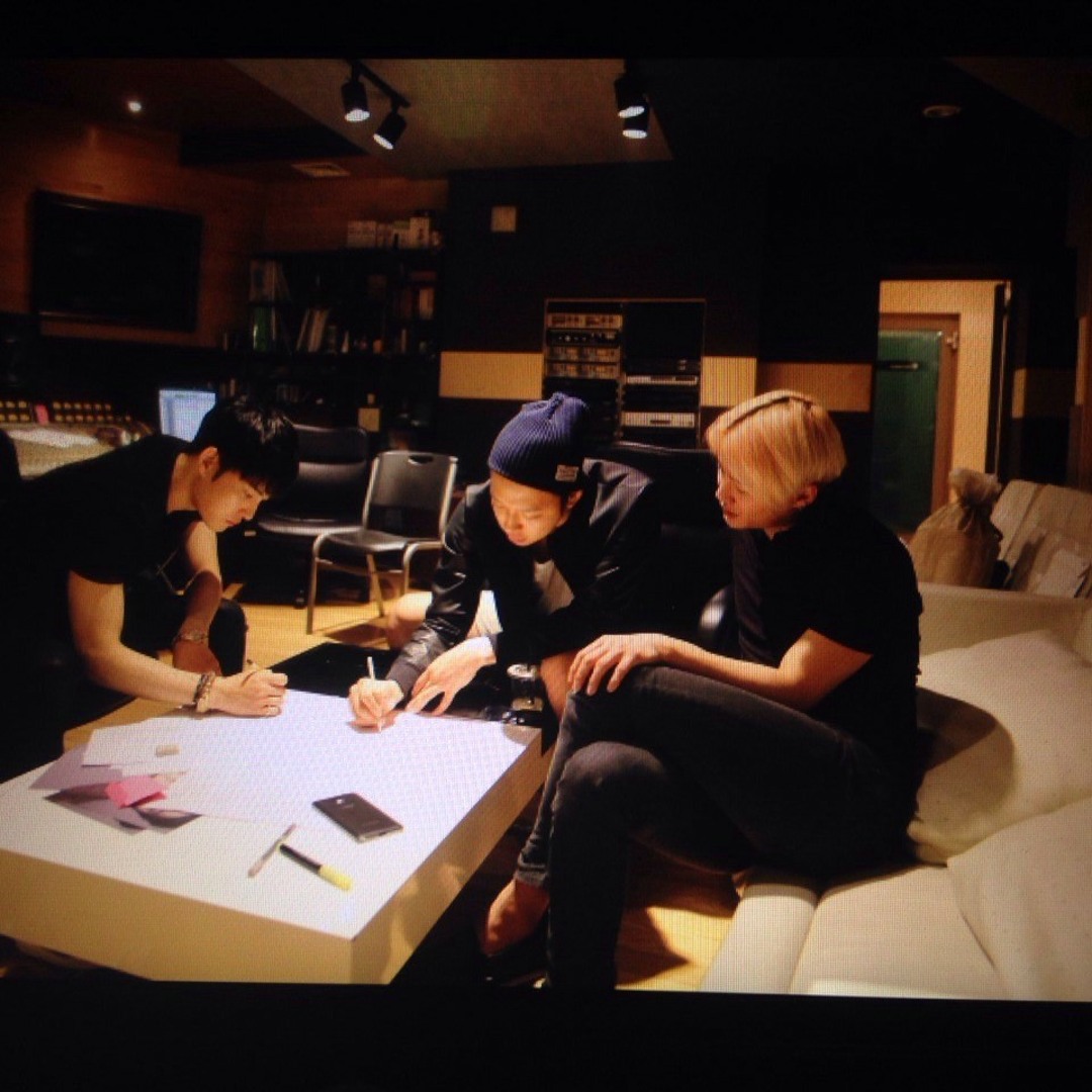 Stream jyjyj music | Listen to songs, albums, playlists for free