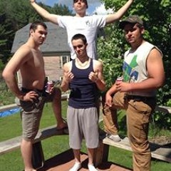 Christian Thompson 32