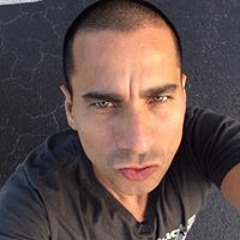Roberto Leon 20